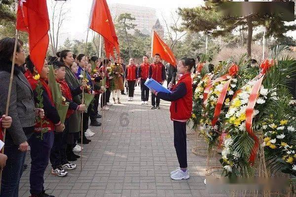 解答疑惑,尽在我13岁,已向一位女生表白,可她貌似不大喜欢我,搞得很尴尬,我该怎么办交流平台